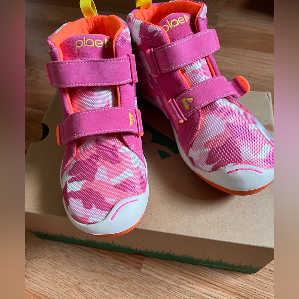 New brand “play”